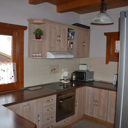 Ivoi Magasbukki Vendeghaz Guest house